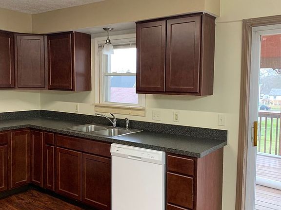 3rd image of 1136 Washington Ave