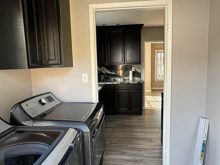 4858 Elsa Rd — Photo 7