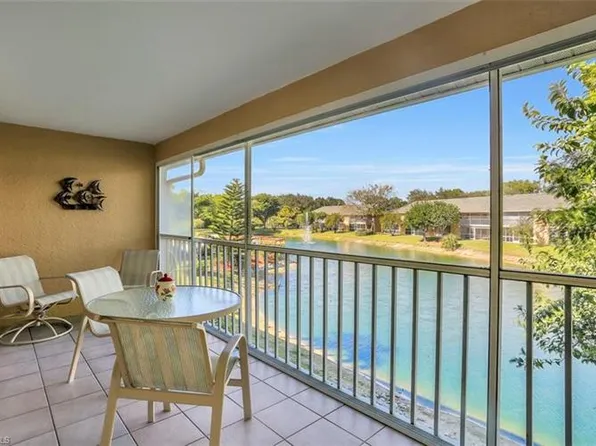 1190 Yesica Ann Cir APT 205, Naples, FL 34110