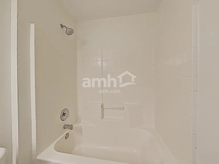 1066 Bluegrass Dr — Photo 21