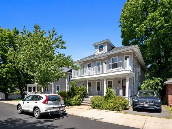 70 Wren St, West Roxbury, MA 02132