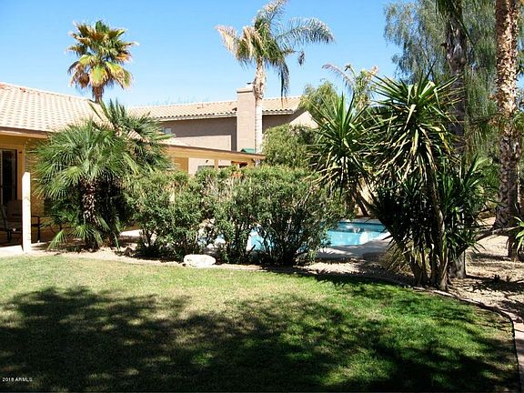 3rd image of 1525 W Saint Lucia Dr