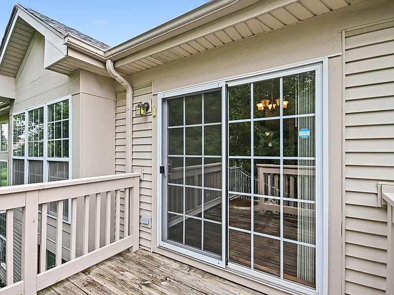 727 Crossing Way — Photo 14