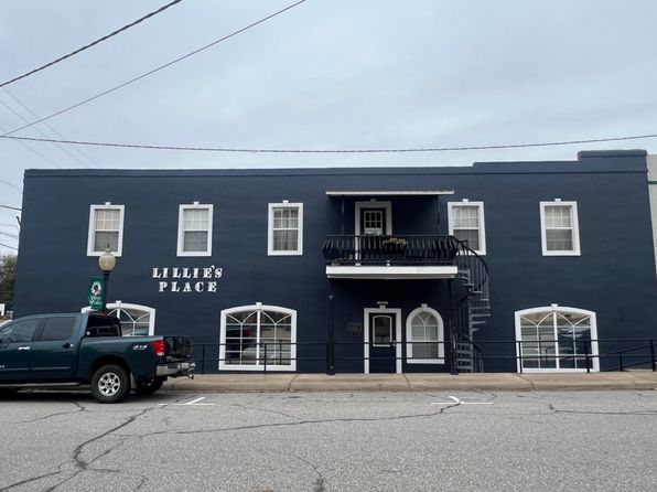 113 E Commerce St APT 3