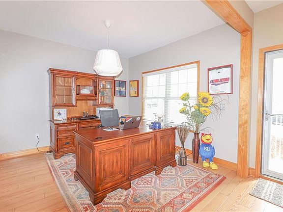 4th image of 10940 Whispering Ln