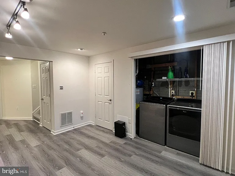 10528 Catalina Pl — Photo 11