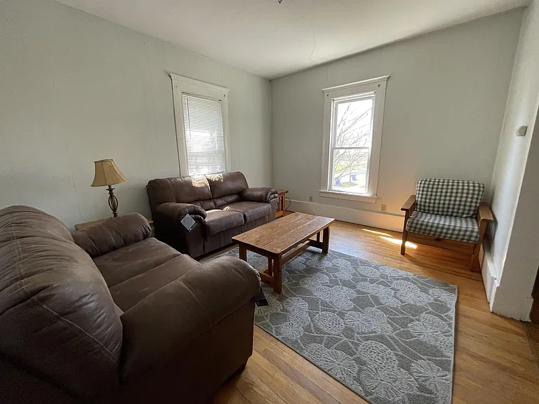 22 Frank St #2 — Photo 7