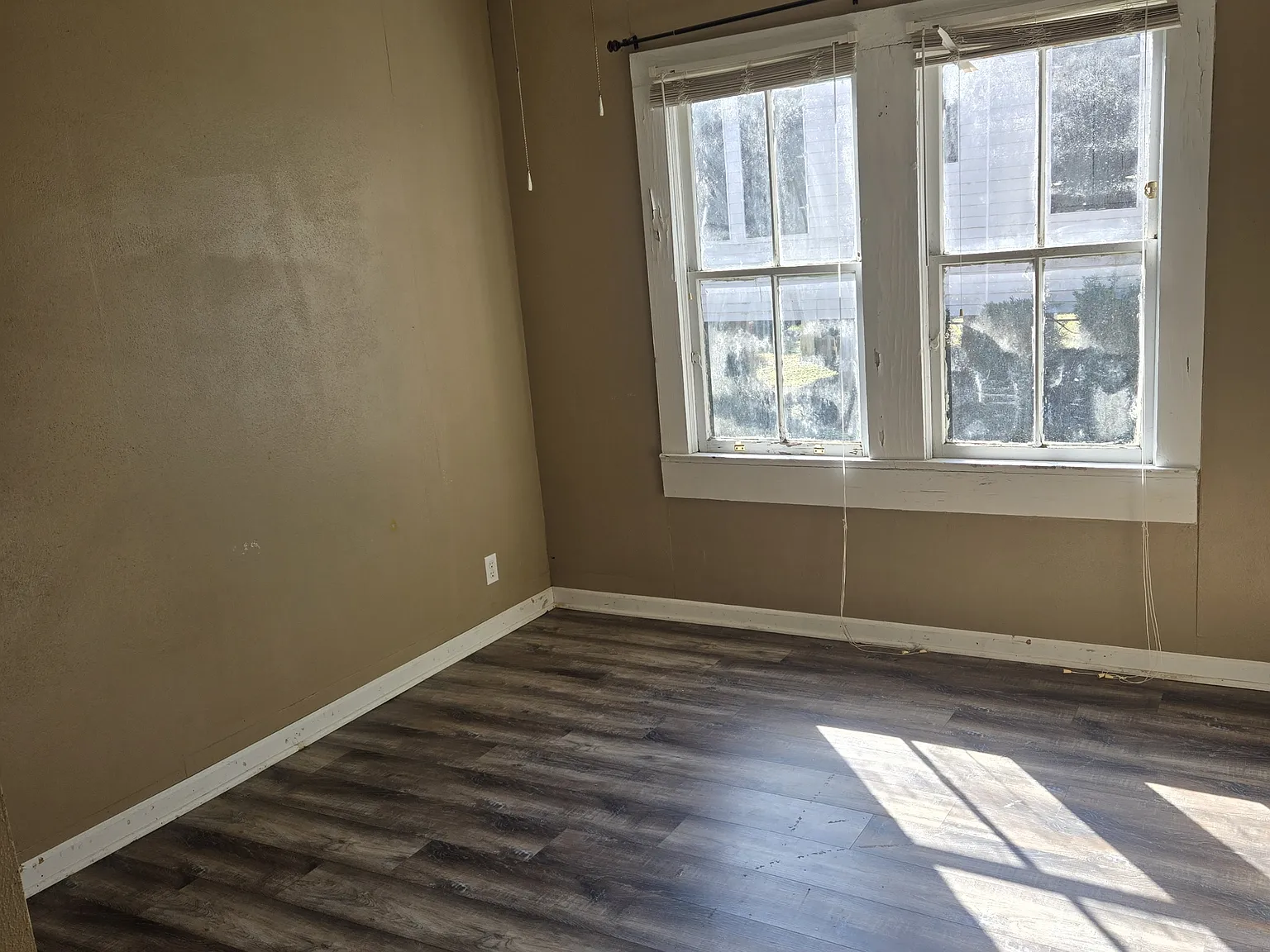 306 South Severin Street - 1 — Photo 3