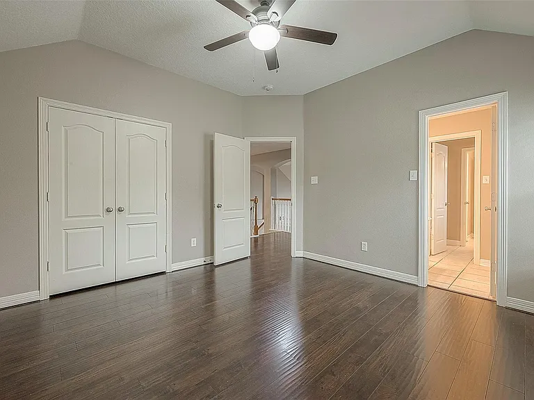 5910 Misty Island Ct — Photo 37