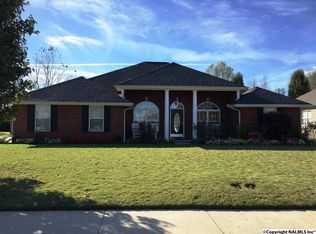 4904 Montauk Trl SE, Owens Cross Roads, AL 35763