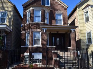 8220 S Coles Ave APT 1, Chicago, IL 60617