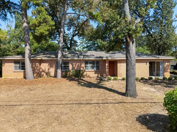509 Helane Ln, Longview, TX 75604