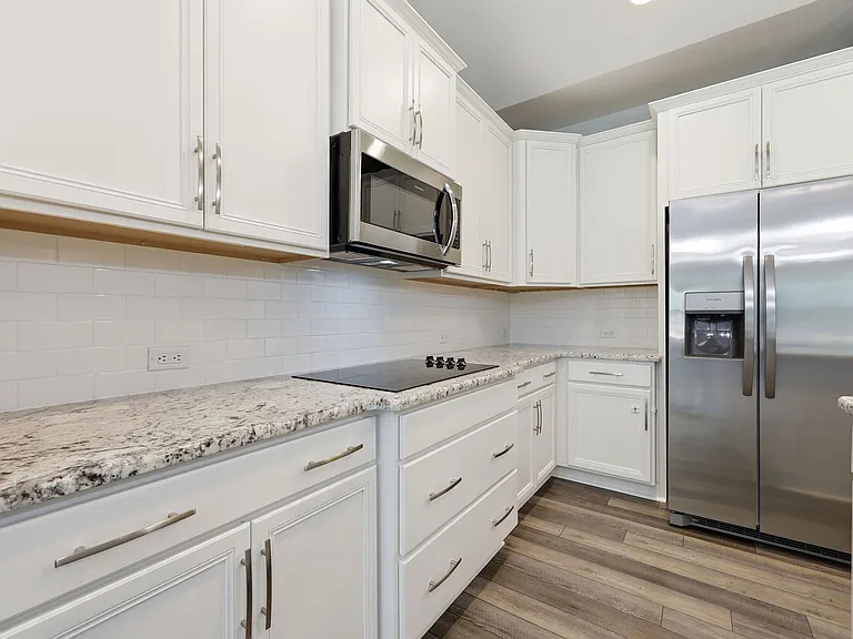 511 Pondpine Ln — Photo 34