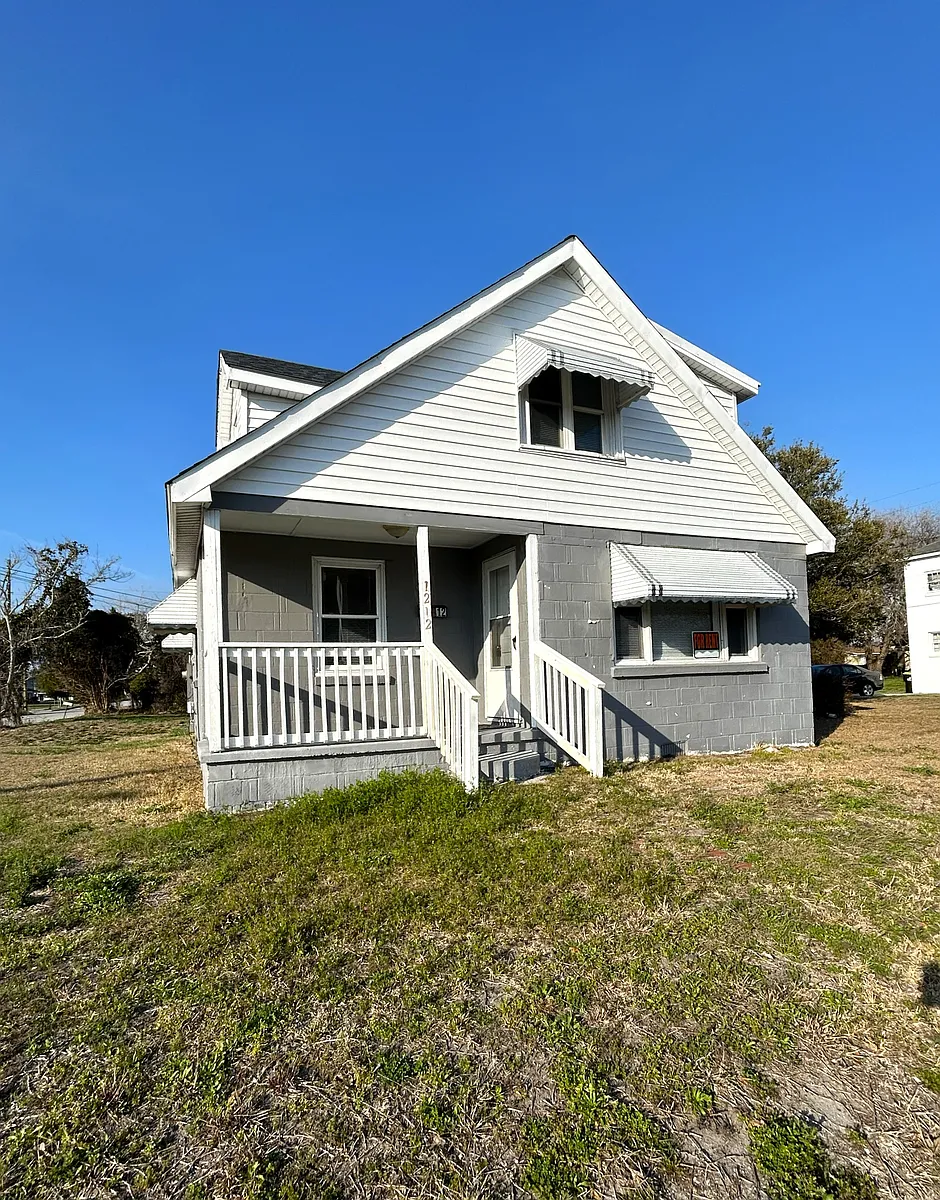 Building Photo - 1212 Fisher St