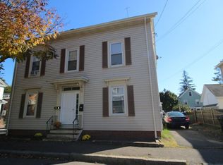 14 Woodside St, Salem, MA 01970