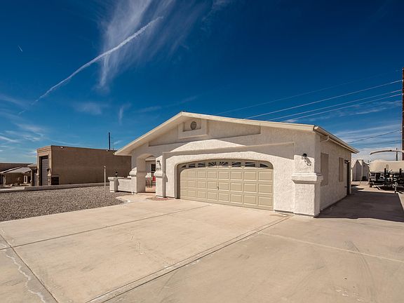 3rd image of 2575 Palo Verde Blvd N