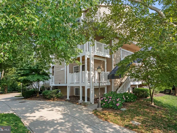 10805 Hampton Mill Ter APT 220, Rockville, MD 20852