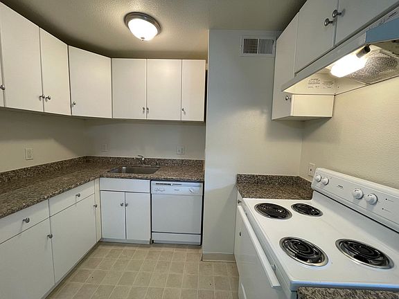 4th image of 365 Saratoga Ave APT 10