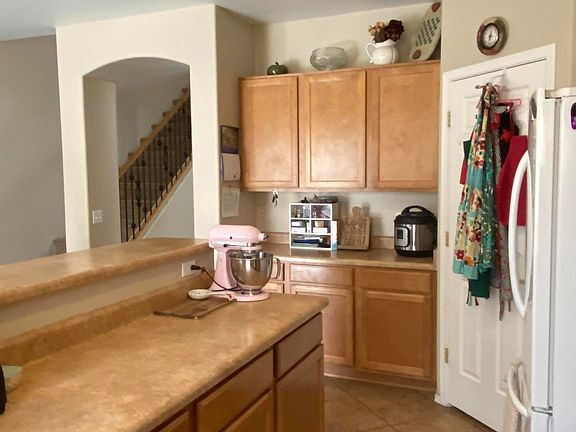 3rd image of 3547 W Center Mountain Way