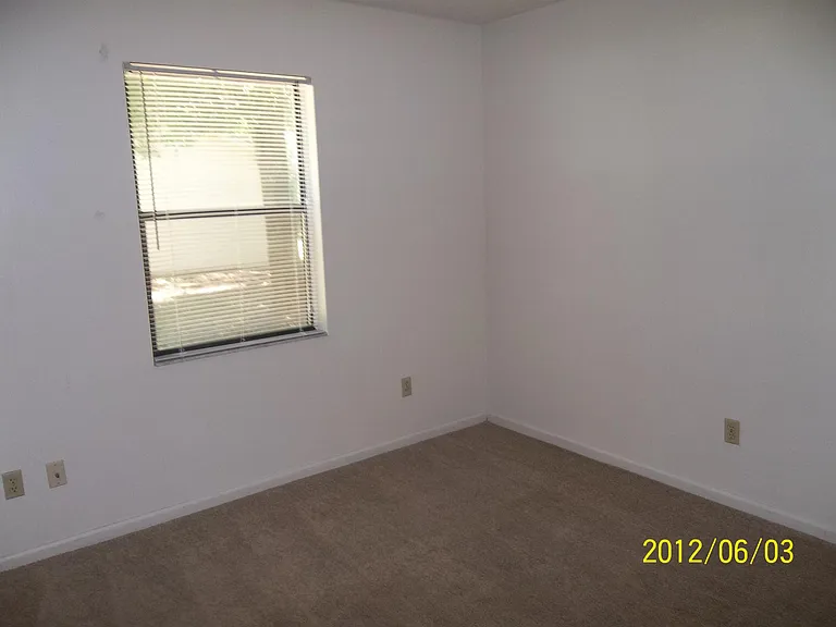 100 Creekwood Cir — Photo 19