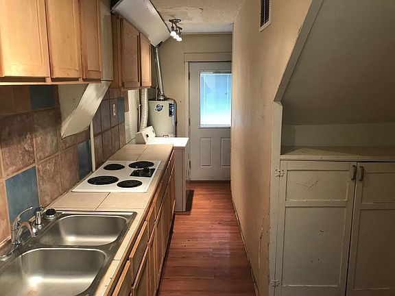 5th image of 1808 Elizabeth Ave