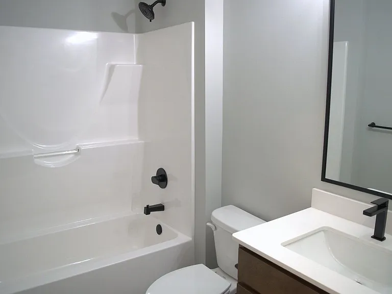 913 Spyglass Ct — Photo 9