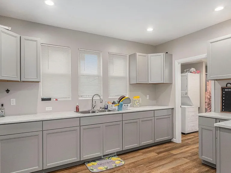 121 S Elm Ave #1 — Photo 4