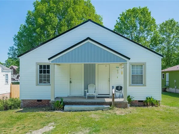 201/203 Sheppard St, Thomasville, NC 27360