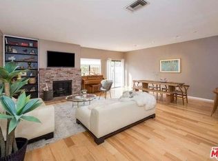 4555 Franklin Ave APT 5, Los Angeles, CA 90027