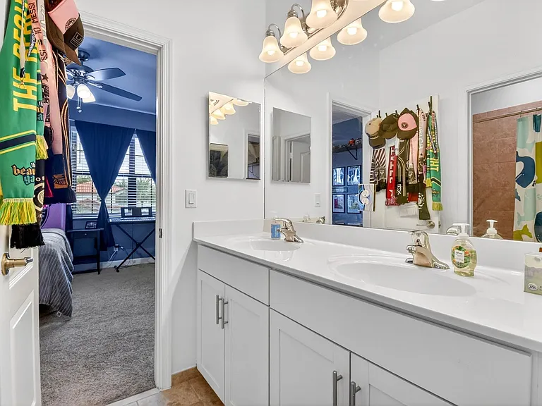 9062 Gulf Cove Dr — Photo 45