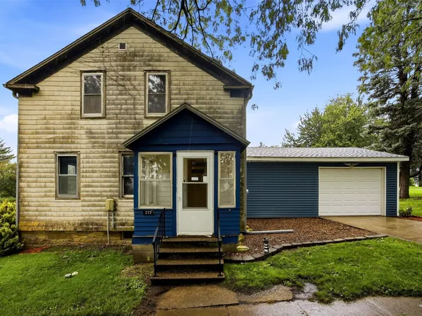 215 53rd Ave, Amana, IA 52203