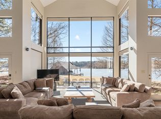 375 Eagle Point Dr W, Mount Vernon, TX 75457