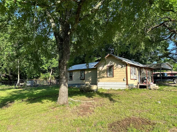 3930 Farm Road 79, Paris, TX 75460