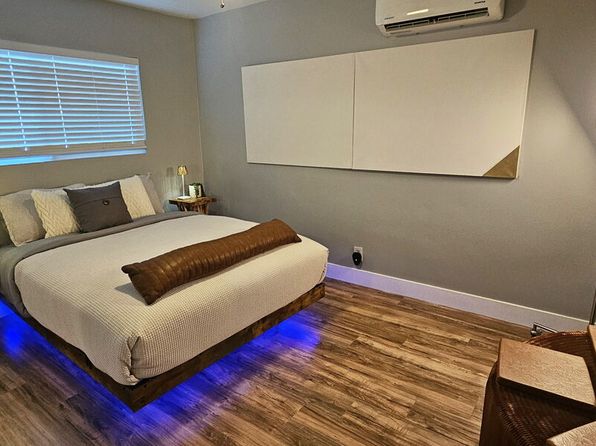 santa-clarita-california-20207569 picture