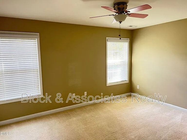 936 Bentbury Way — Photo 13
