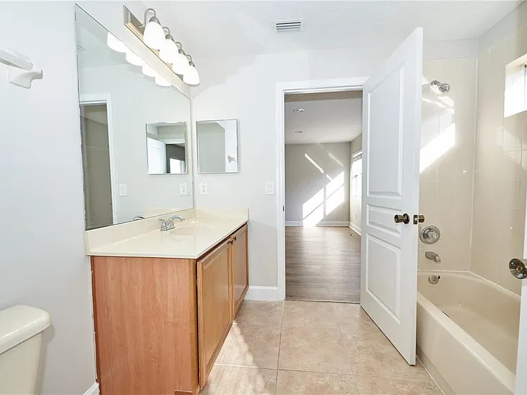 23903 Sardinia Dr — Photo 44