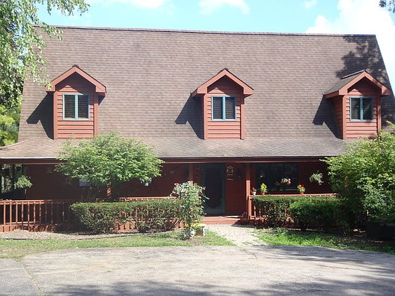 2nd image of 39147 Broadway Ave