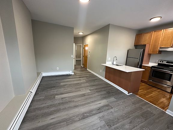 3rd image of 181 Washington Ave #2CP