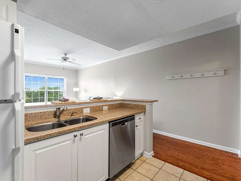 2025 Woodmont Blvd #341 — Photo 5