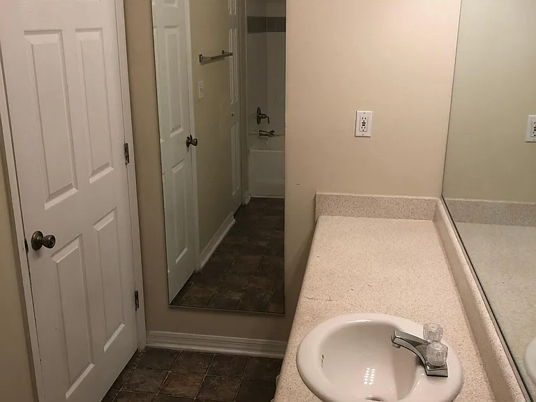 5604 Pinnacle Heights Cir #305 — Photo 12