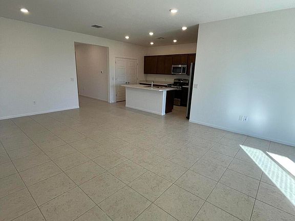 5th image of 727 W Calle El Teclado