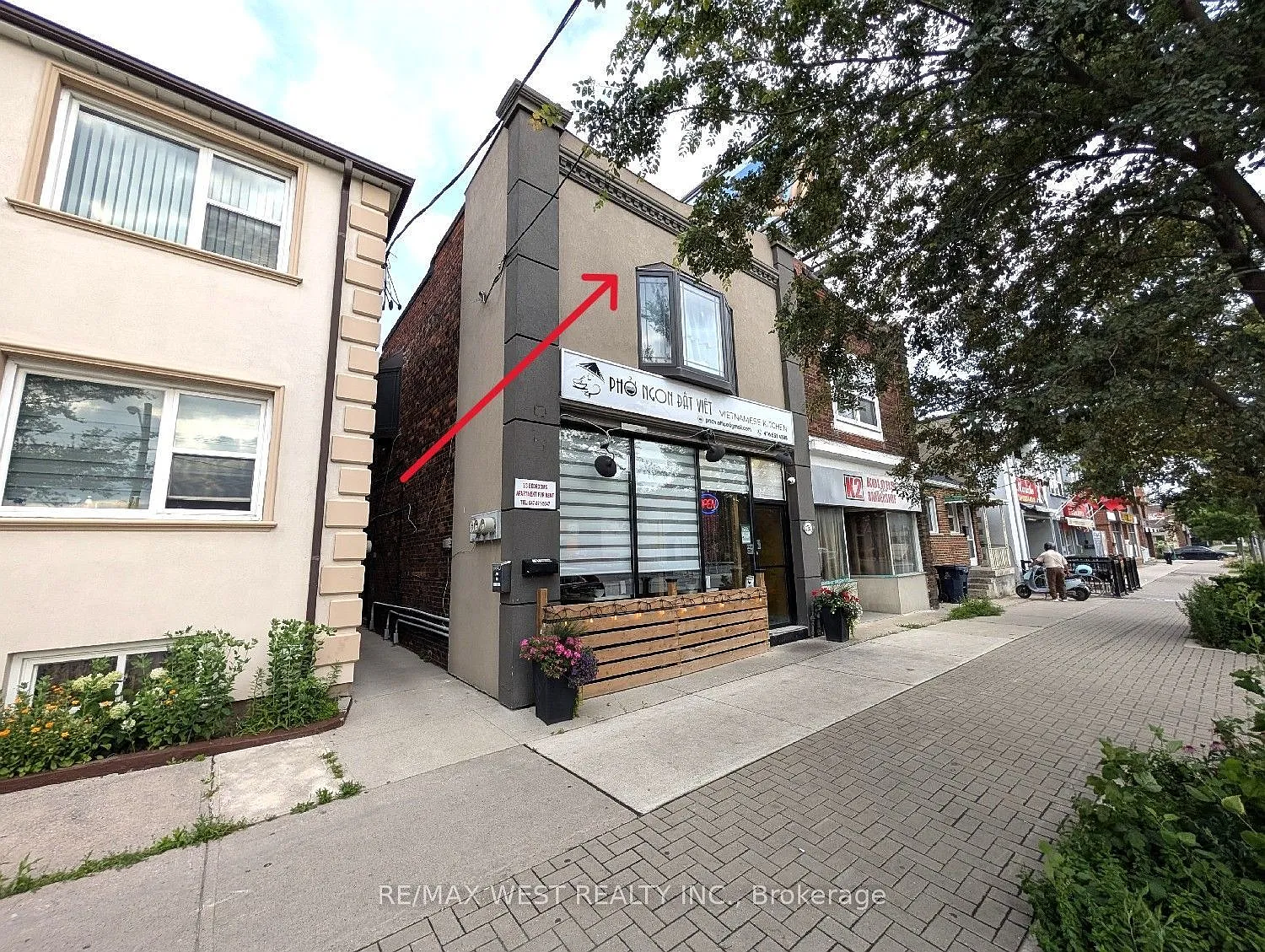 2 bed, $2,300 — Photo 1