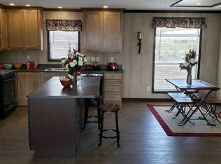 14889 Crop St, Huntsville, IL 62344