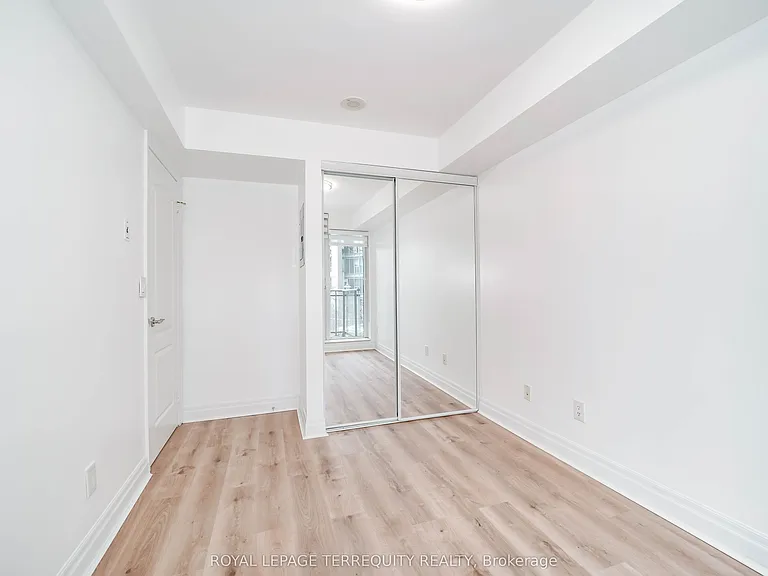 2121 Lake Shore Blvd W #206 — Photo 23