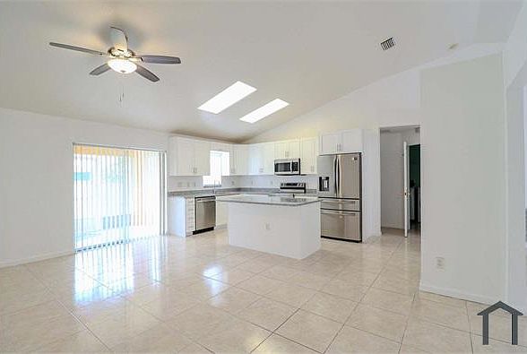 2nd image of 3631 SW Kasin St