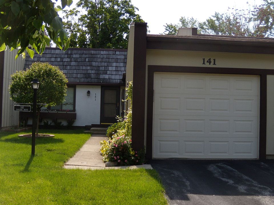 1st image of 141 Cascade Dr