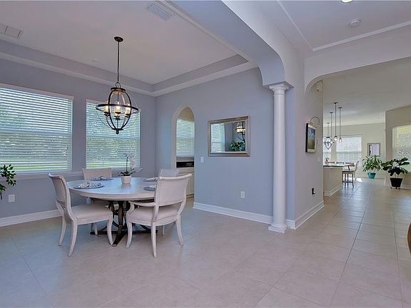 5th image of 17704 Daisy Farm Dr