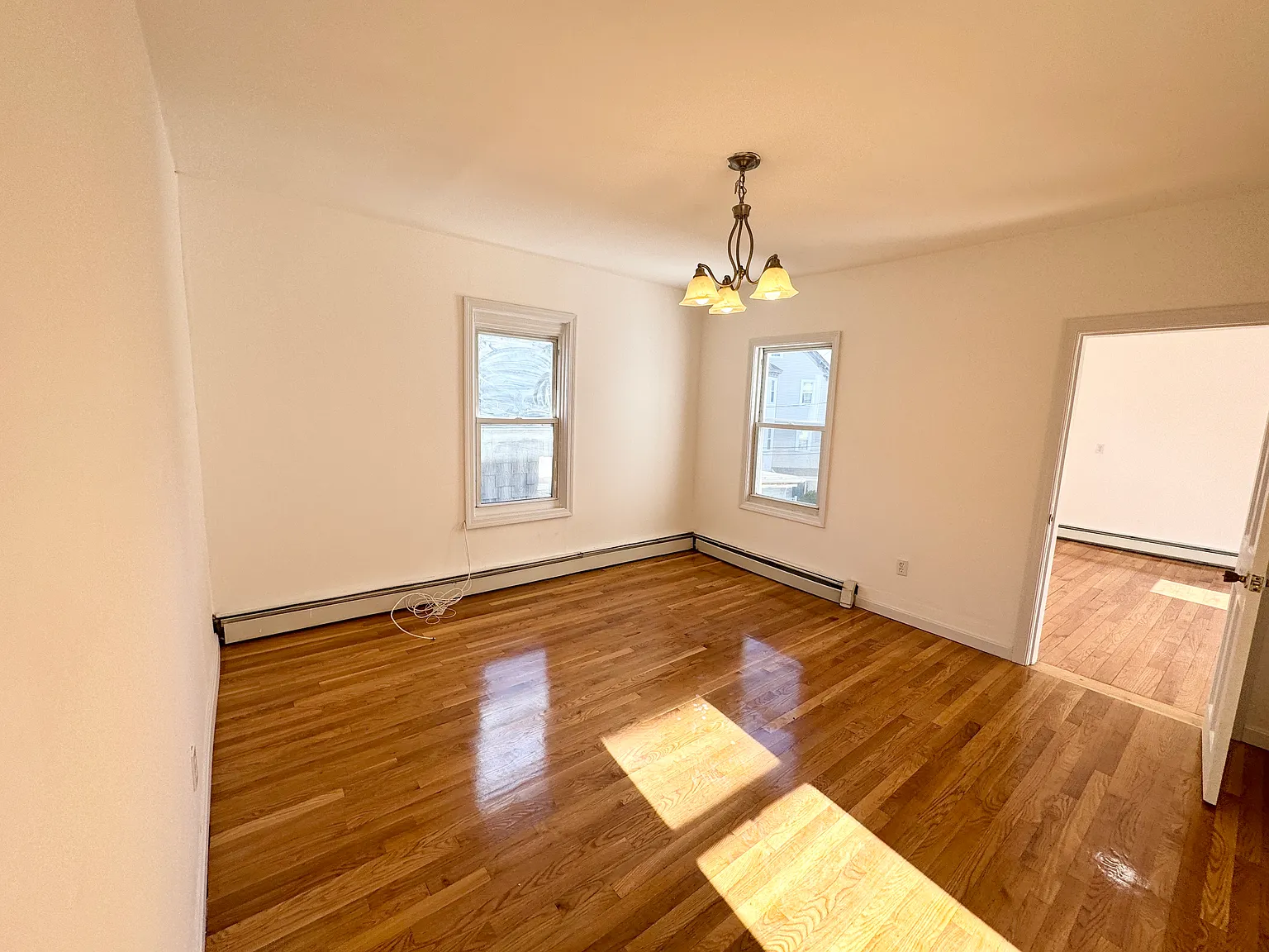 2 bed, 840 sqft, $2,700 — Photo 4