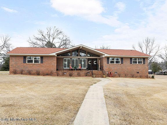 4th image of 1265 Parrish Pkwy