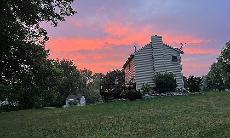 2nd image of 61430 Creekview Dr